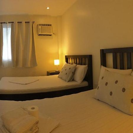 Victoria'S Bed & Breakfast Puerto Galera Luaran gambar