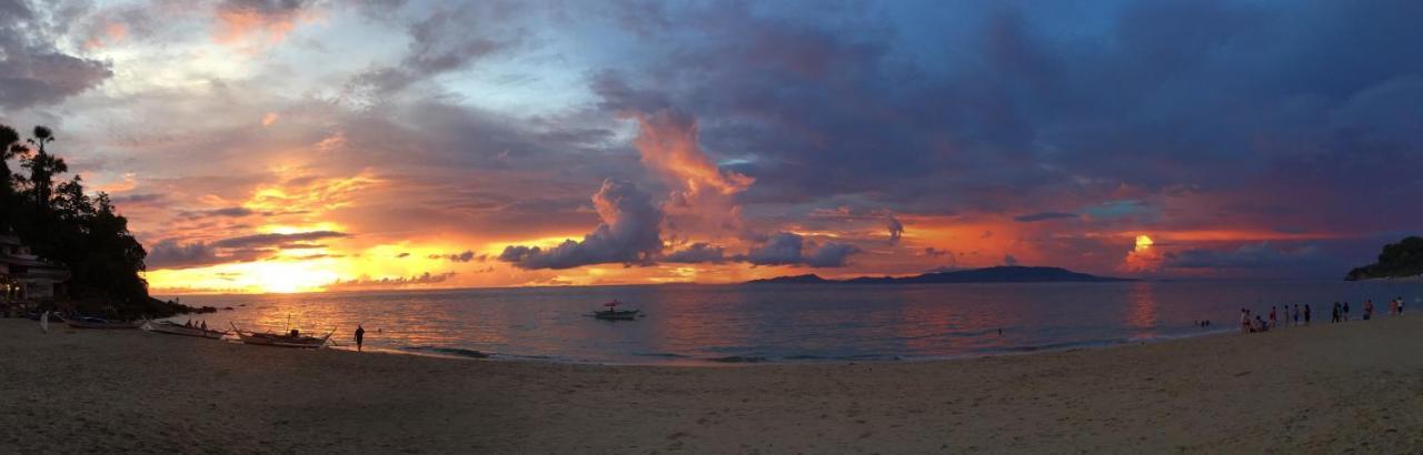 Victoria'S Bed & Breakfast Puerto Galera Luaran gambar