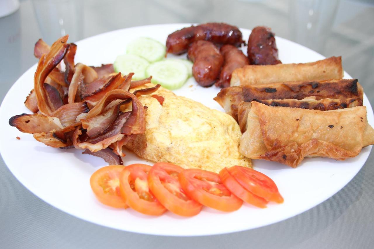 Victoria'S Bed & Breakfast Puerto Galera Luaran gambar