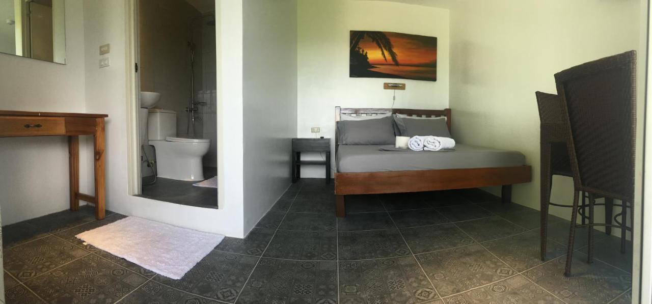 Victoria'S Bed & Breakfast Puerto Galera Luaran gambar
