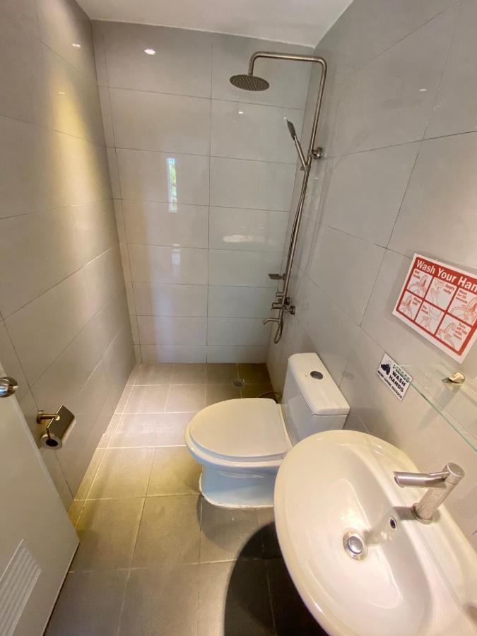 Victoria'S Bed & Breakfast Puerto Galera Luaran gambar